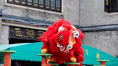4K实拍中国潮传统广东文化关羽舞狮视频的预览图